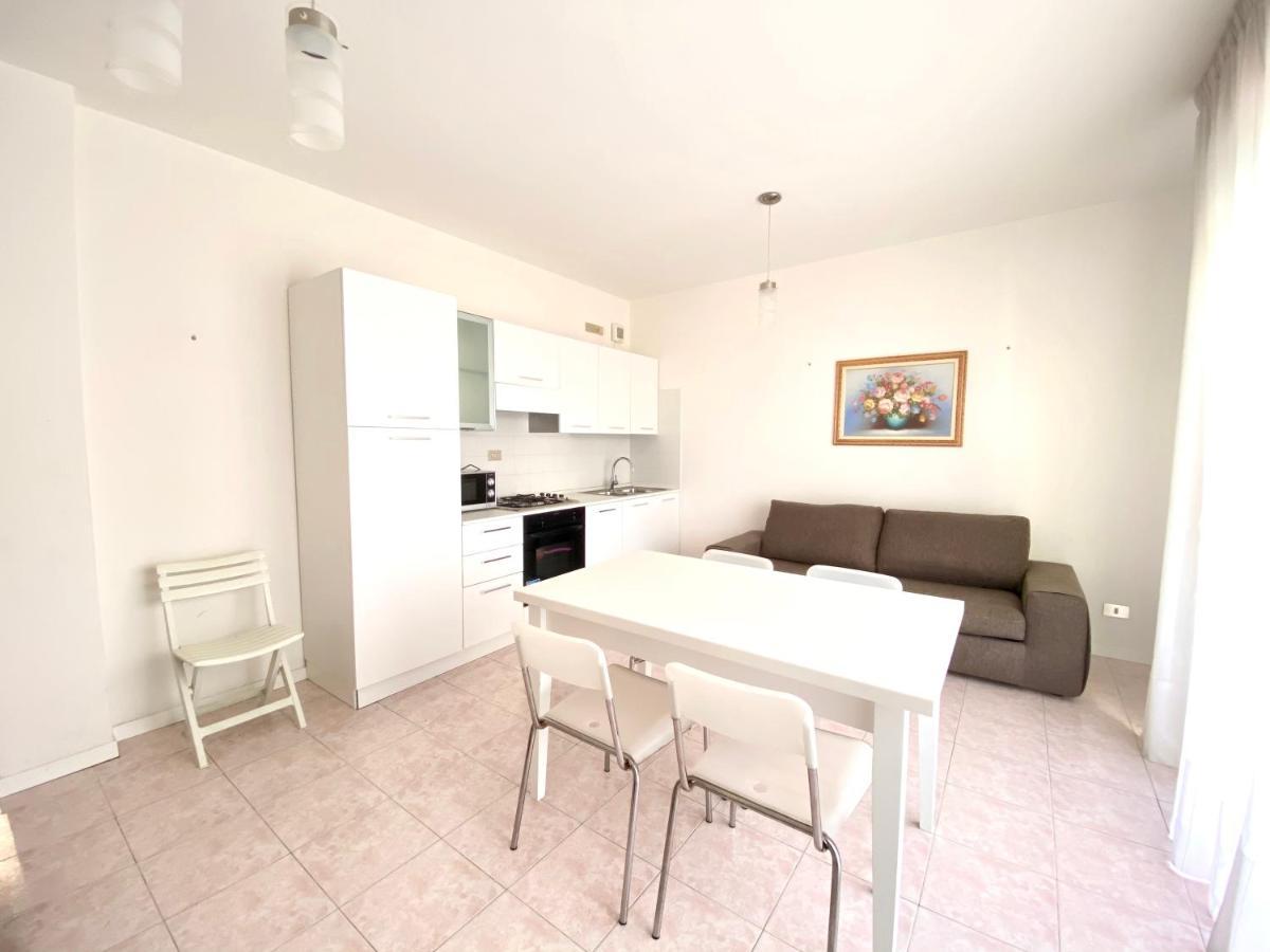 Residence Cristoforo Colombo - Carraro Immobiliare - Family Apartments Caorle Exterior photo